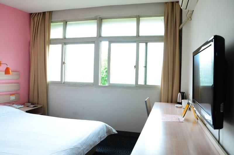 Zhongzhou Hotel - Jingu Road Λουό Γιανγκ Εξωτερικό φωτογραφία